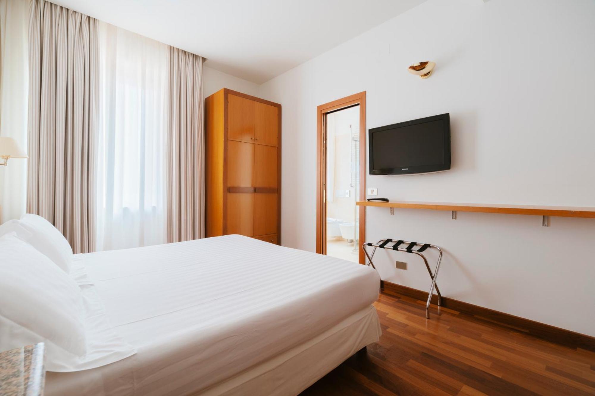 Hotel Miramare Civitanova Marche Exterior foto
